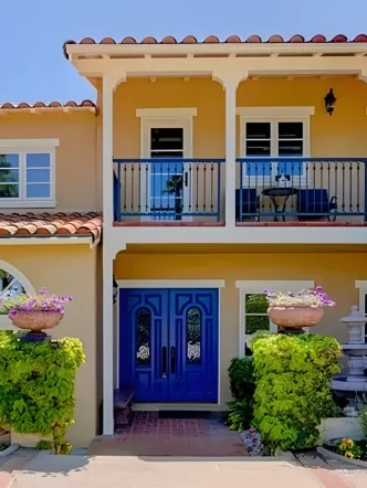 The Showdown: Which Exterior House Paint Reigns Supreme?